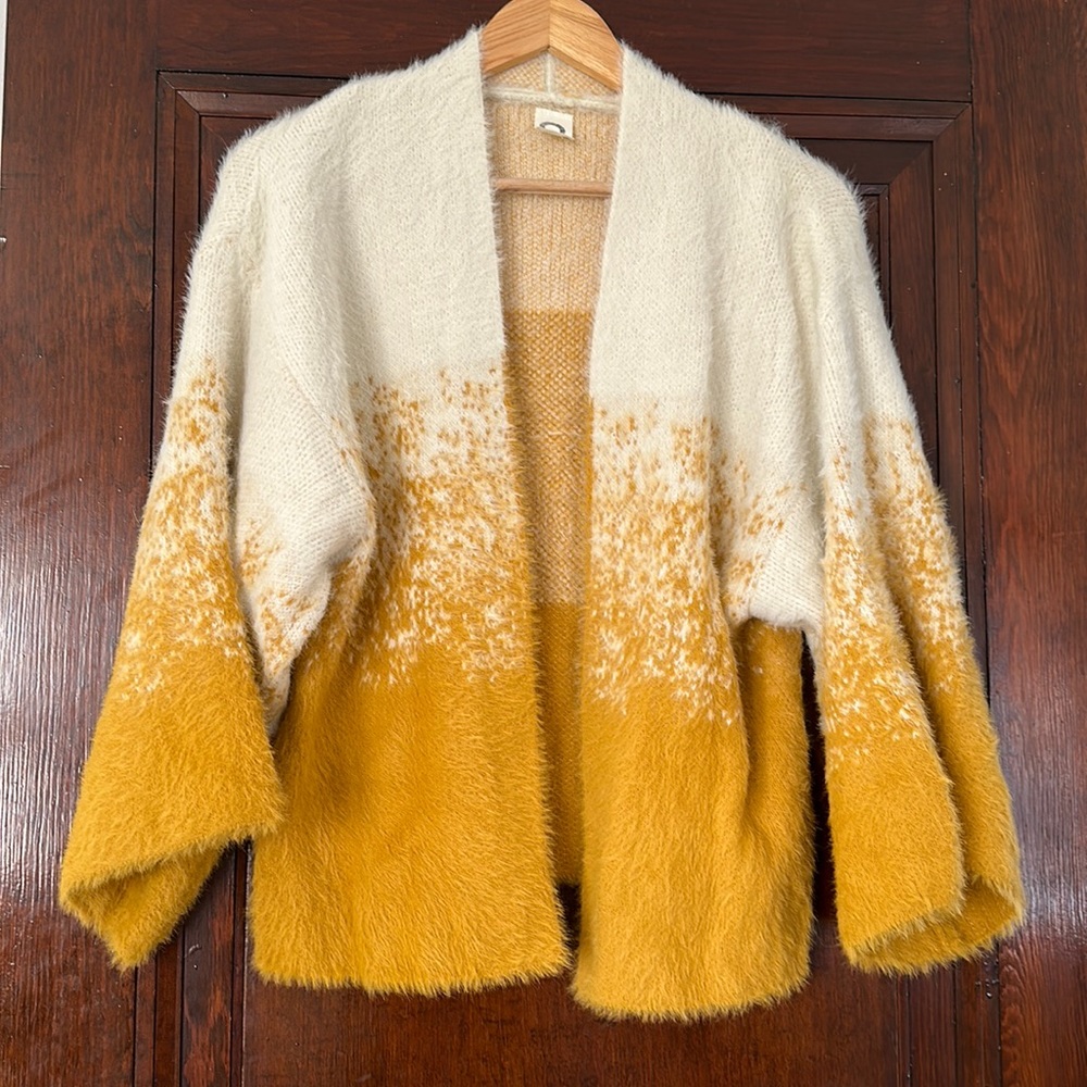 Never Worn Anthropologie Sweater